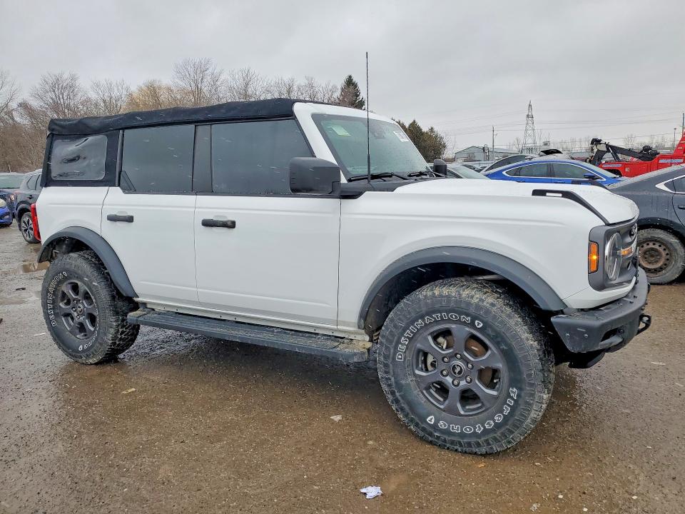 Photo 4 from auction – 2022 FORD BRONCO with VIN 1FMDE5BH1NLB41891