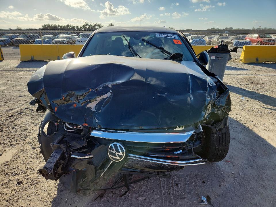 Photo 5 from auction – 2024 VOLKSWAGEN JETTA with VIN 3VW7M7BU3RM053052