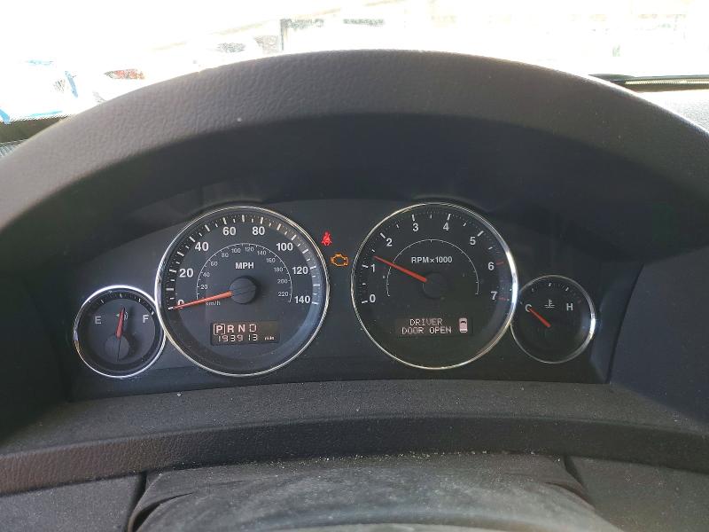 Photo 9 from auction – 2010 JEEP GRAND CHER with VIN 1J4PR4GK2AC151709