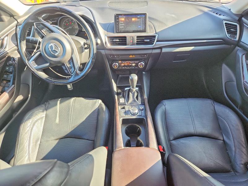 Photo 8 from auction – 2018 MAZDA 3 with VIN 3MZBN1M37JM169044