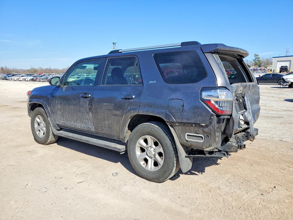 Photo 2 from auction – 2021 TOYOTA 4RUNNER with VIN JTEMU5JR2M5938649