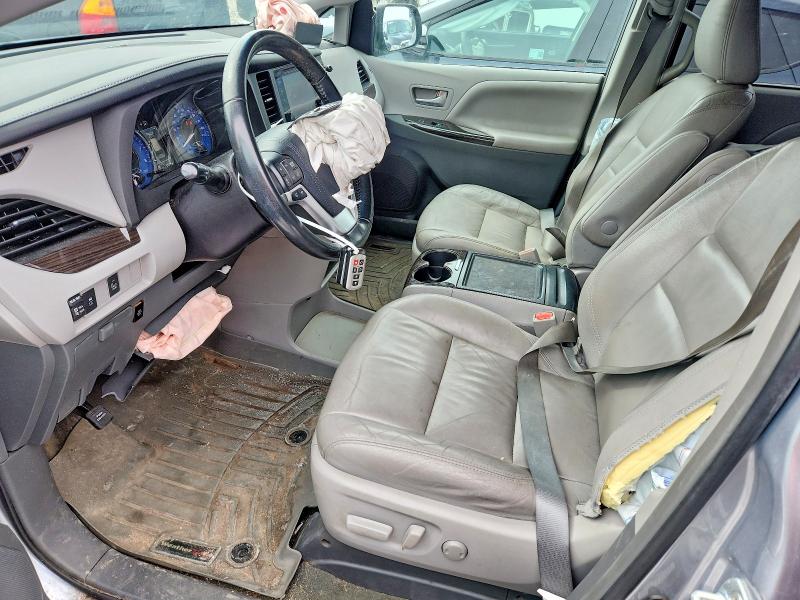 Photo 7 from auction – 2015 TOYOTA SIENNA with VIN 5TDDK3DC4FS127678