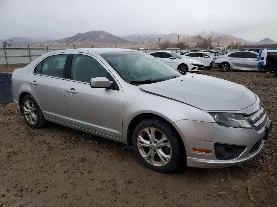 Photo 4 from auction – 2012 FORD FUSION SE with VIN 3FAHP0HG3CR237978