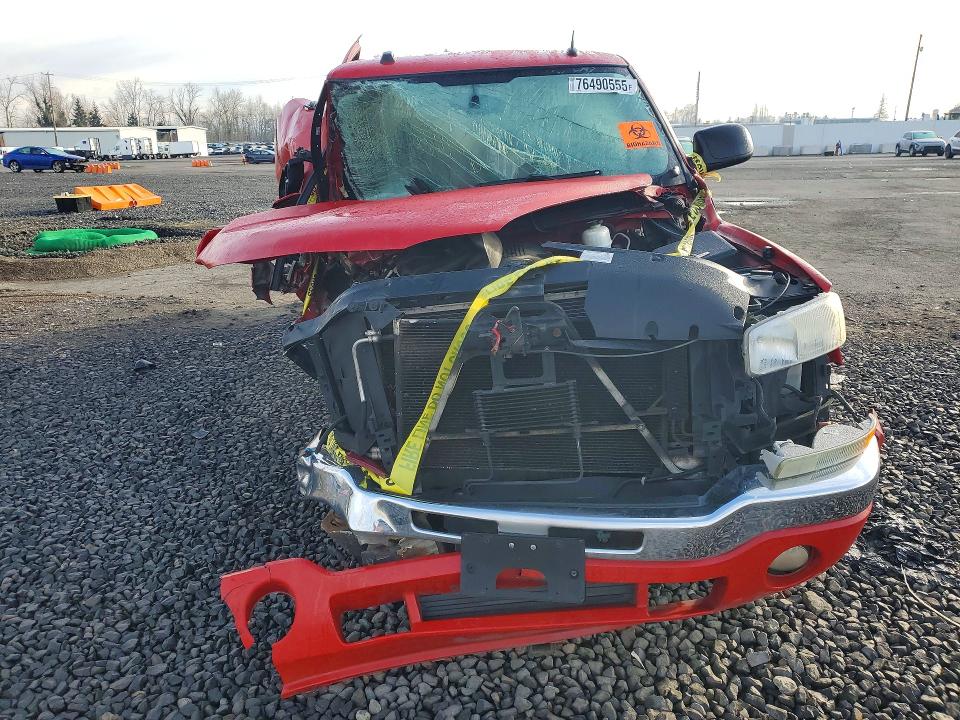 Photo 5 from auction – 2005 GMC SIERRA with VIN 1GTHK23U75F937035