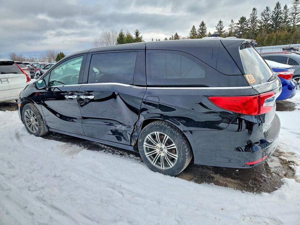 Photo 2 from auction – 2018 HONDA ODYSSEY with VIN 5FNRL6H82JB508775