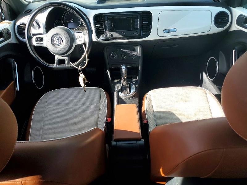 Photo 8 from auction – 2015 VOLKSWAGEN BEETLE with VIN 3VWF17ATXFM647582