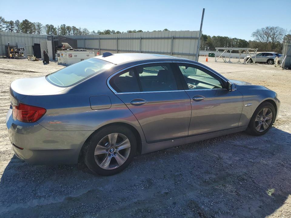 Photo 3 from auction – 2013 BMW 528 XI with VIN WBAXH5C57DD114245