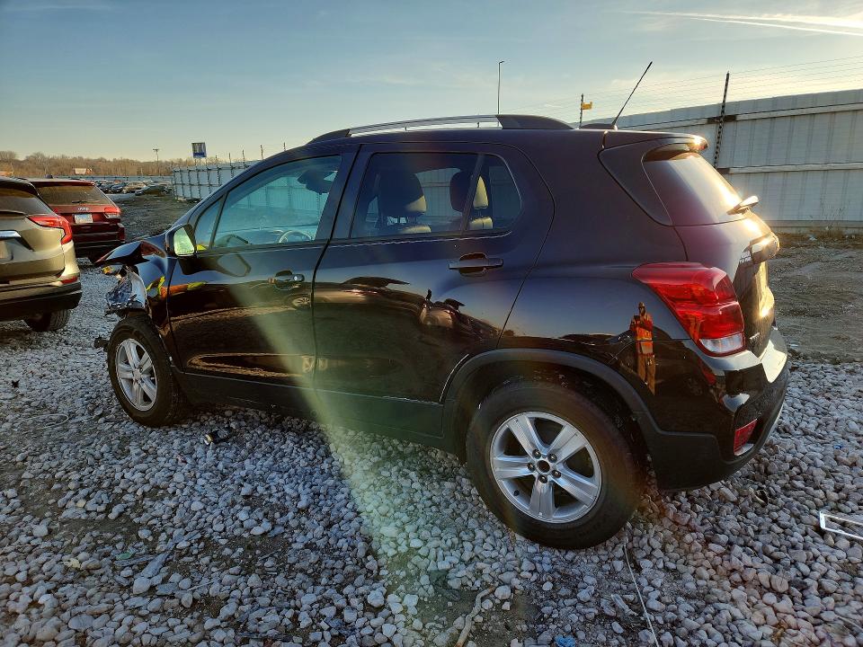 Фото 2 с аукциона – 2021 CHEVROLET TRAX с VIN KL7CJLSB9MB306194
