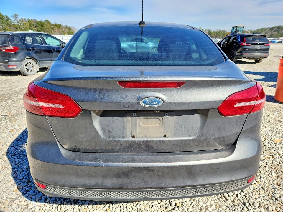 Photo 6 from auction – 2017 FORD FOCUS with VIN 1FADP3E26HL241361