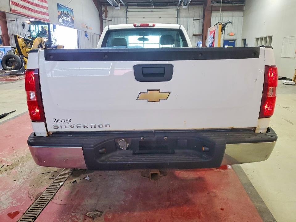 Photo 6 from auction – 2009 CHEVROLET SILVERADO with VIN 1GCEC14X79Z139299