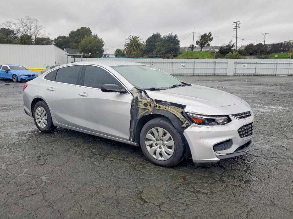 Photo 4 from auction – 2016 CHEVROLET MALIBU with VIN 1G1ZA5ST7GF236511