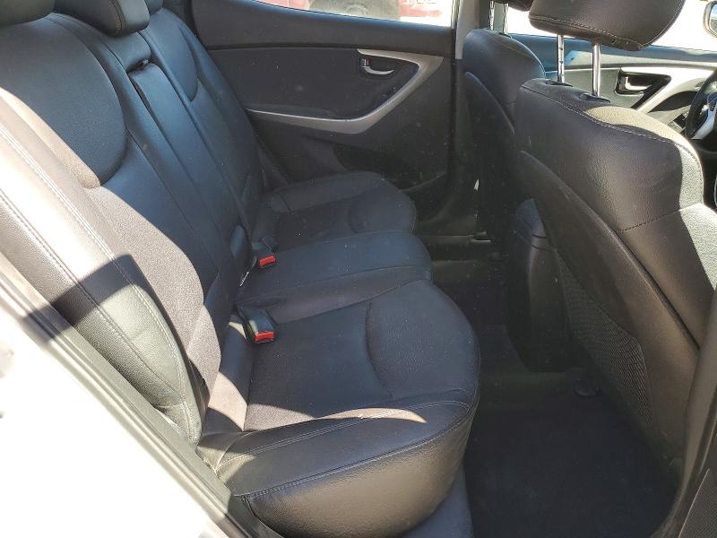 Photo 10 from auction – 2012 HYUNDAI ELANTRA GL with VIN 5NPDH4AE5CH093147