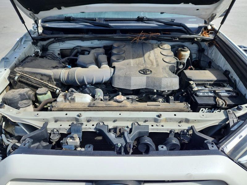 Photo 12 from auction – 2016 TOYOTA 4RUNNER SR with VIN JTEZU5JR7G5138262