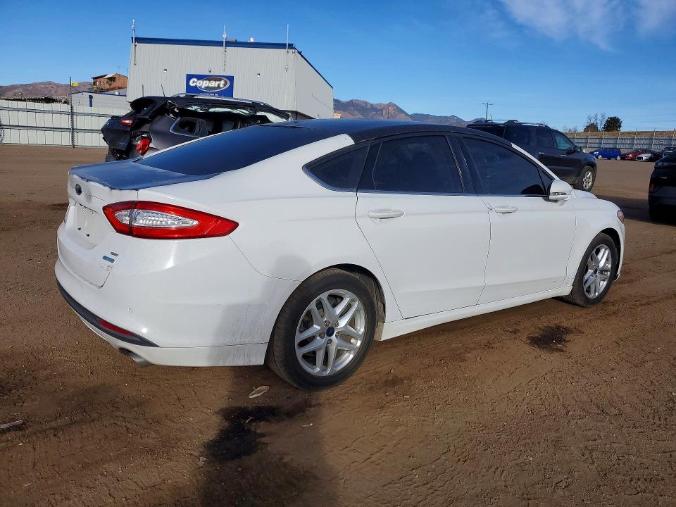 Photo 3 from auction – 2016 FORD FUSION with VIN 3FA6P0HD0GR246558