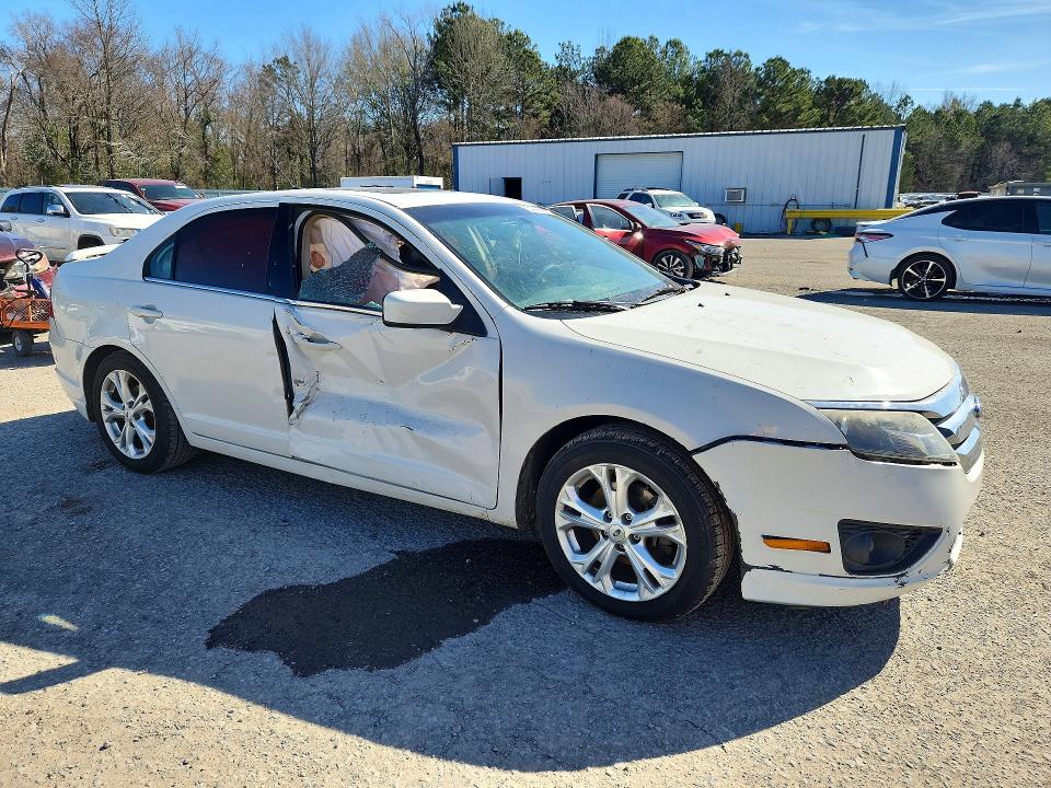 Photo 4 from auction – 2012 FORD FUSION with VIN 3FAHP0HG9CR304809