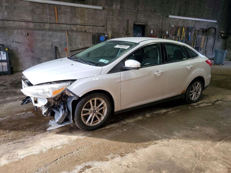 FORD FOCUS 2015 with VIN 1FADP3F22FL383458 - Photo from auction