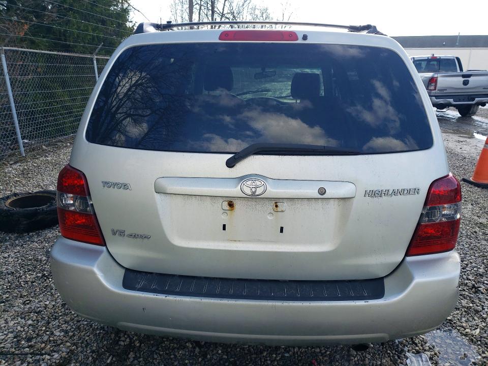 Photo 6 from auction – 2004 TOYOTA HIGHLANDER with VIN JTEEP21AX40015479