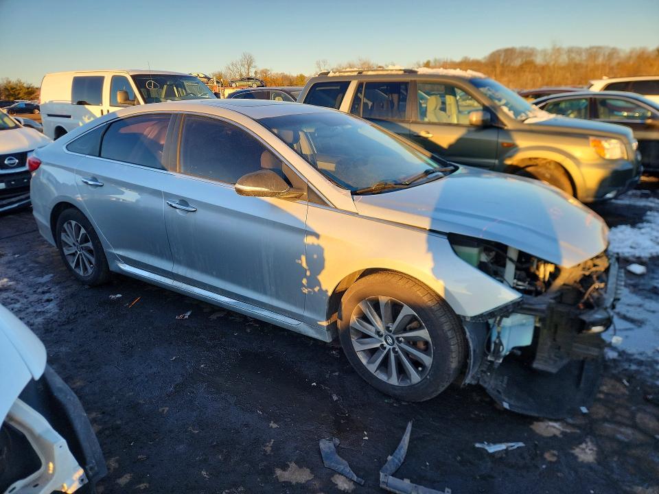 Photo 4 from auction – 2017 HYUNDAI SONATA with VIN 5NPE34AF8HH519917