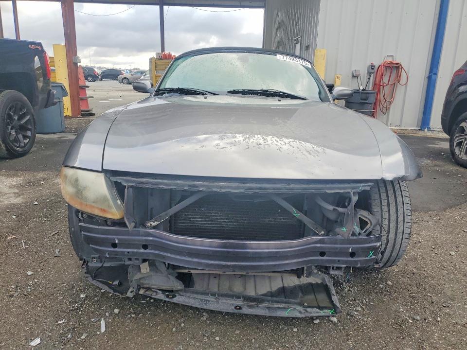 Photo 5 from auction – 2004 BMW Z4 with VIN 4USBT53534LT25681