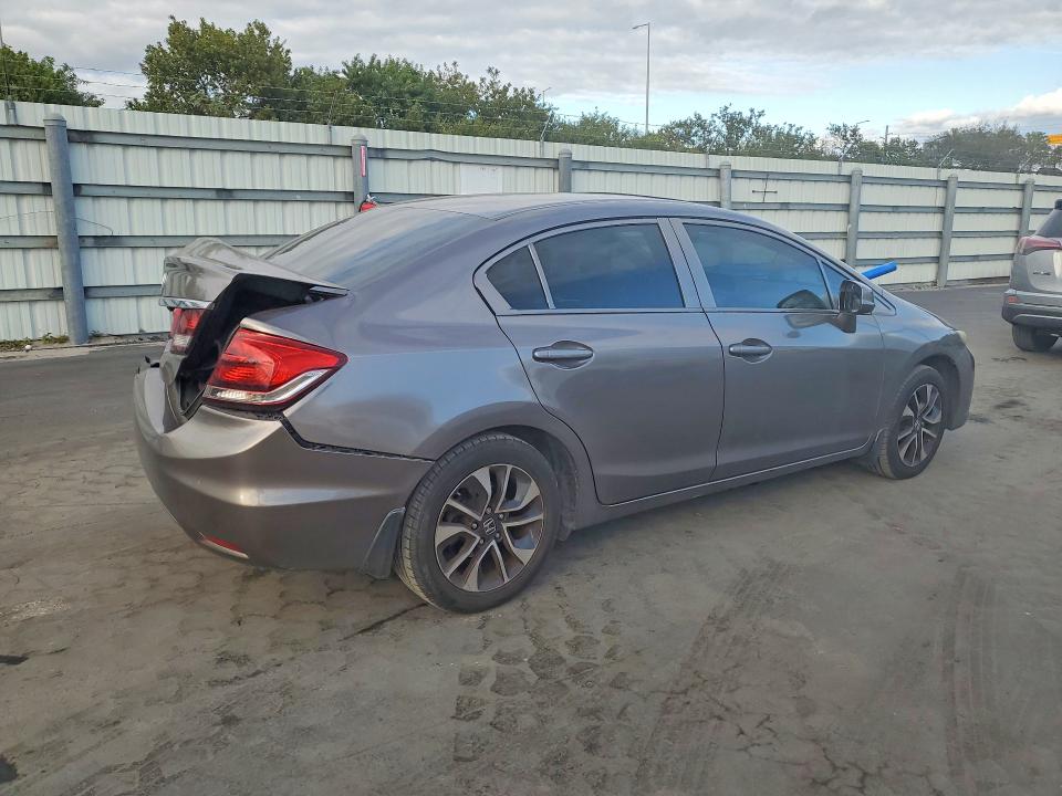 Photo 3 from auction – 2013 HONDA CIVIC with VIN 2HGFB2F83DH530169