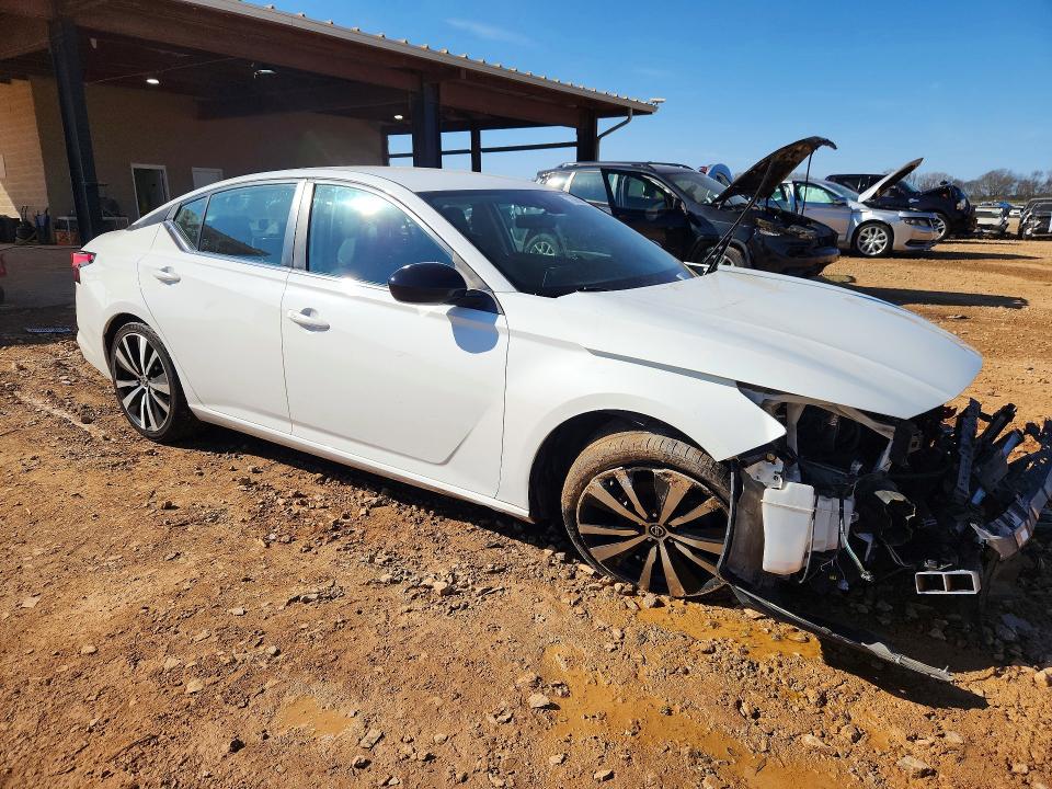 Photo 4 from auction – 2020 NISS ALTIMA with VIN 1N4BL4CV9LN312913