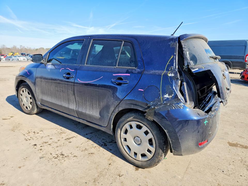 Photo 2 from auction – 2010 TOYOTA SCION XD with VIN JTKKU4B41A1006351