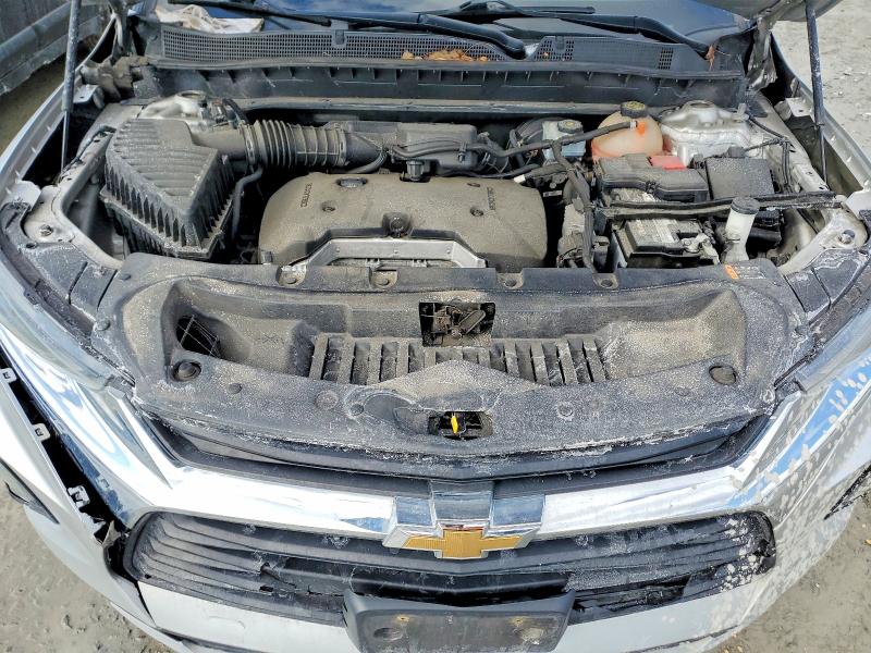 Photo 12 from auction – 2019 CHEVROLET BLAZER with VIN 3GNKBBRA0KS661878