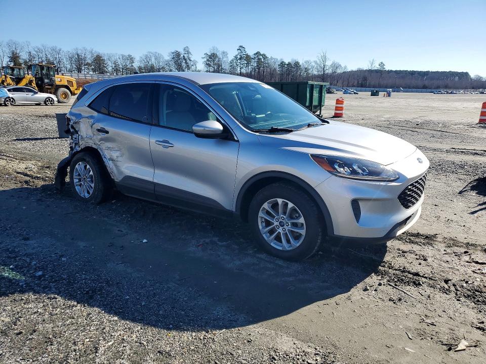 Photo 4 from auction – 2020 FORD ESCAPE with VIN 1FMCU9G64LUB55997