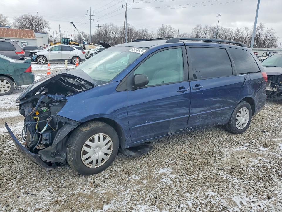 TOYOTA SIENNA 2005 with VIN 5TDZA23C65S366667 - Photo from auction