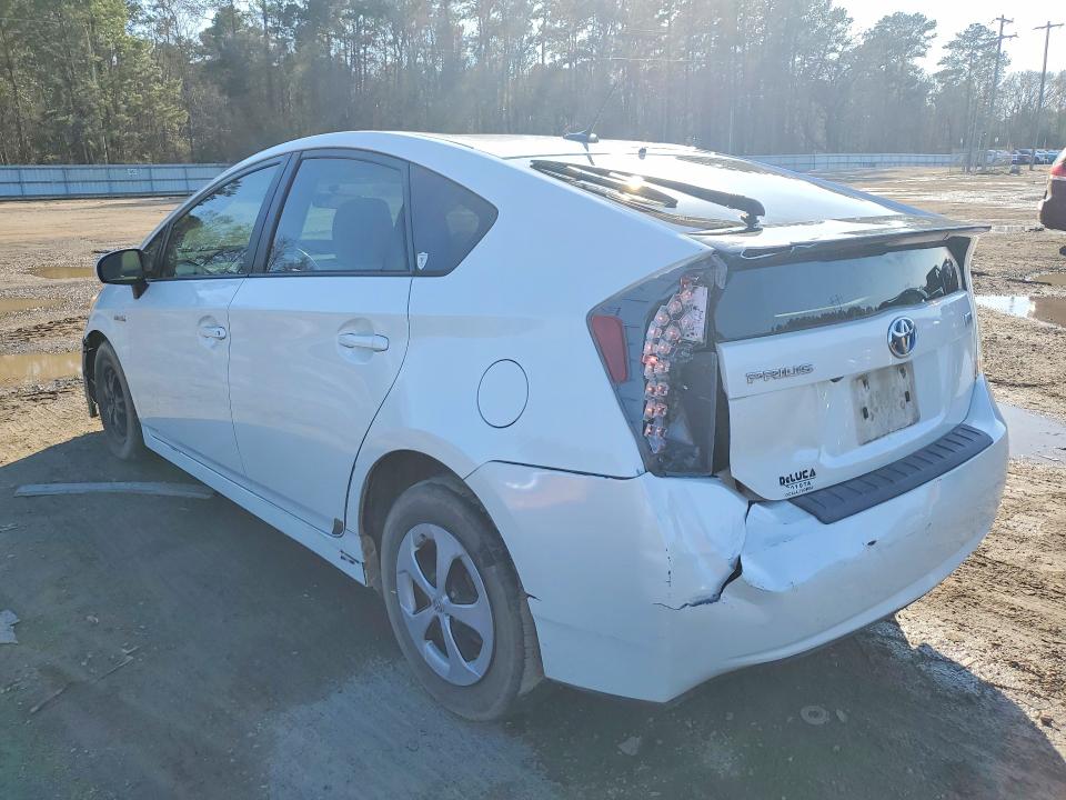 Photo 2 from auction – 2015 TOYOTA PRIUS with VIN JTDKN3DU7F0399281