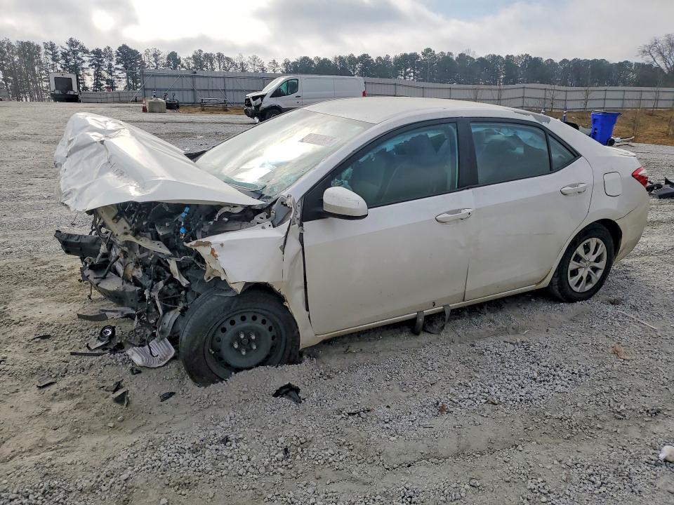 Фото 1 с аукциона – 2014 TOYOTA COROLLA с VIN 5YFBPRHE8EP029672