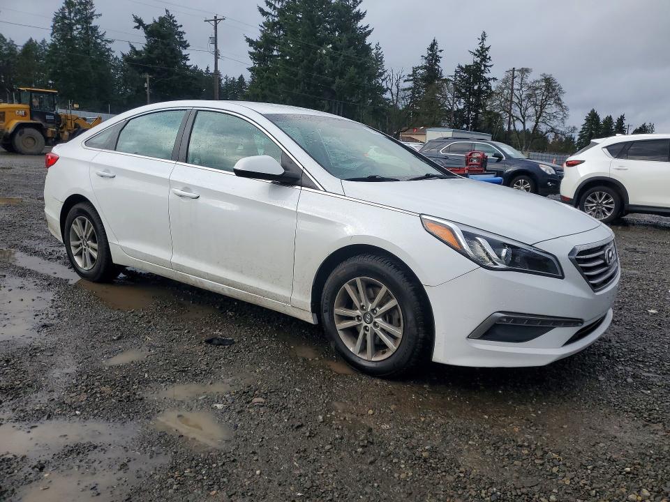 Photo 4 from auction – 2015 HYUNDAI SONATA with VIN 5NPE24AF2FH150150