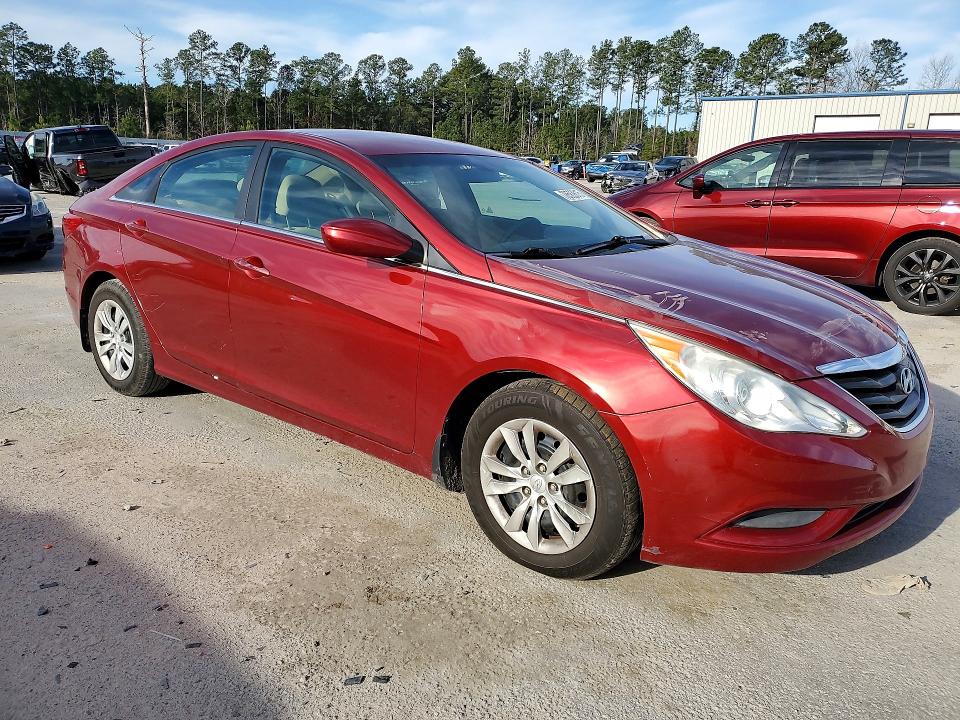Photo 4 from auction – 2011 HYUNDAI SONATA with VIN 5NPEB4AC0BH268648