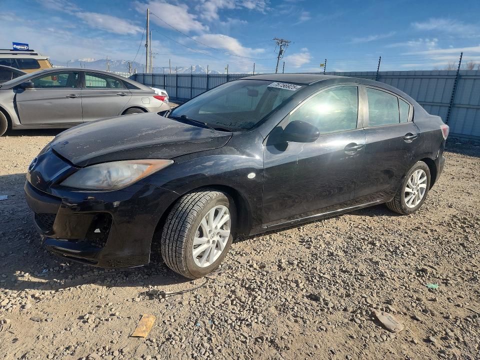 MAZDA 3 I 2012 with VIN JM1BL1V79C1581380 - Photo from auction
