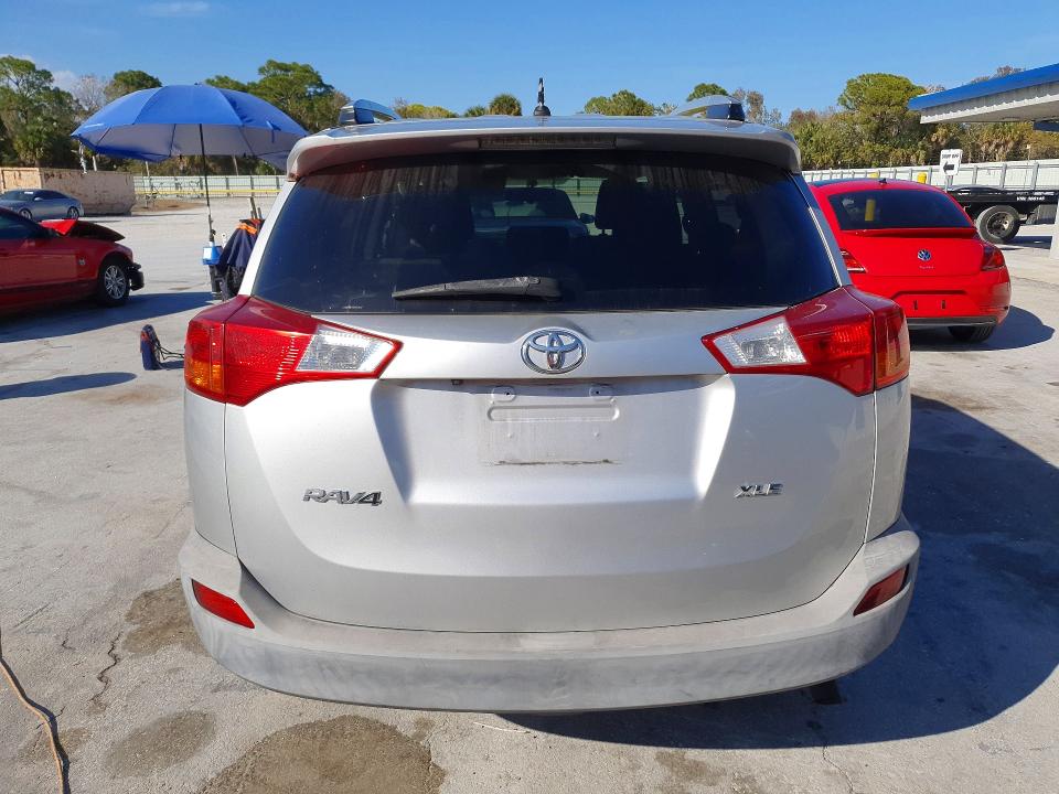 Photo 6 from auction – 2013 TOYOTA RAV4 XLE with VIN 2T3WFREV9DW019617