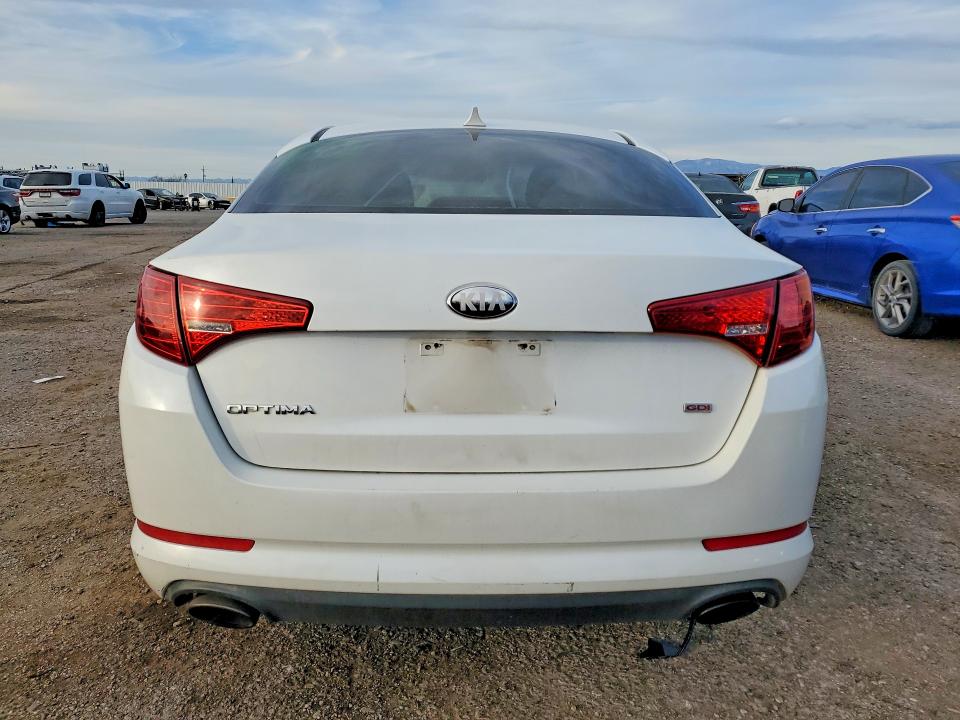 Photo 6 from auction – 2013 KIA OPTIMA with VIN KNAGM4A76D5383972