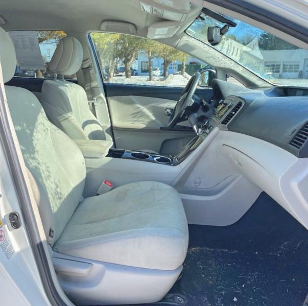 Photo 5 from auction – 2011 TOYOTA VENZA with VIN 4T3BA3BB5BU022905