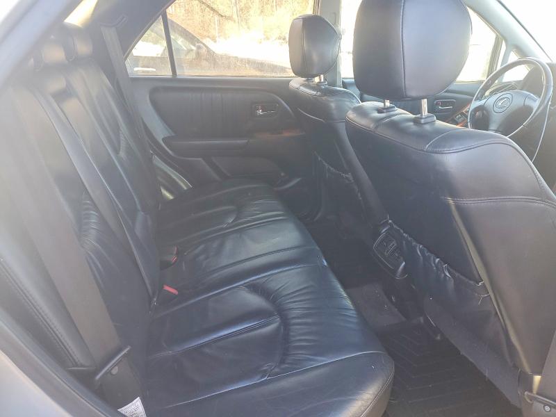 Photo 11 from auction – 2003 LEXUS RX with VIN JTJHF10U530307854