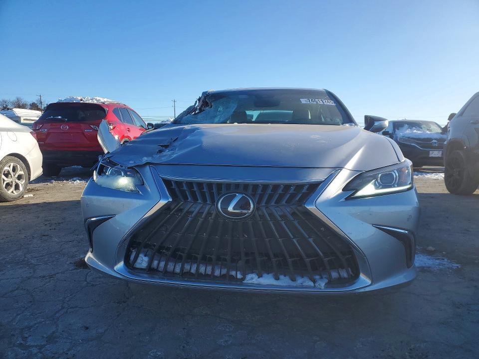 Photo 5 from auction – 2025 LEXUS ES 300H BA with VIN 58ADA1C13SU060637