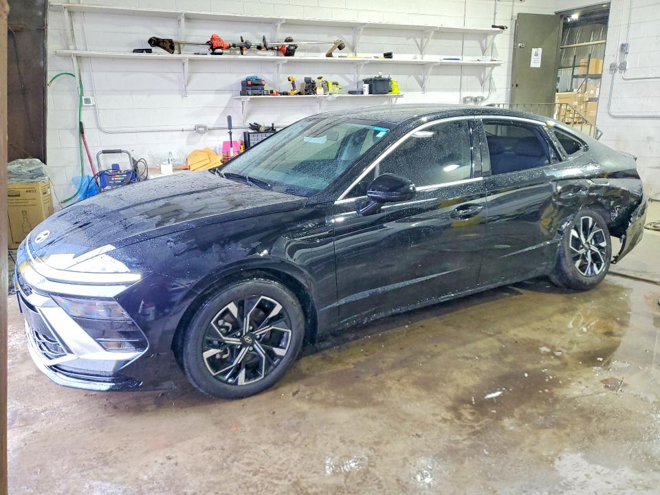 HYUNDAI SONATA 2025 with VIN KMHL64JA7SA468990 - Photo from auction