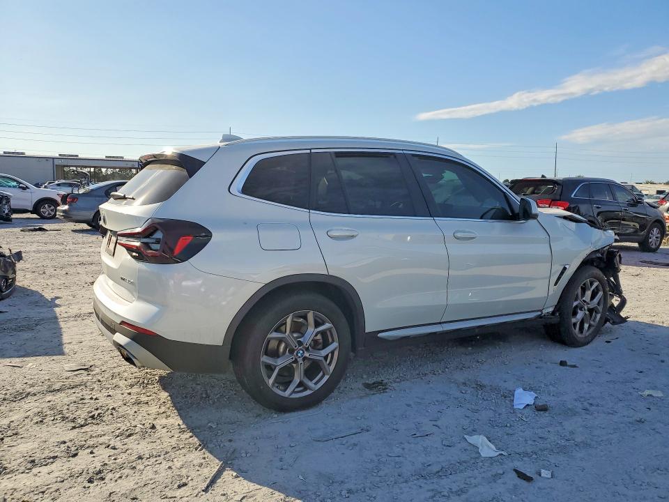 Photo 3 from auction – 2022 BMW X3 with VIN 5UX43DP08N9J60019