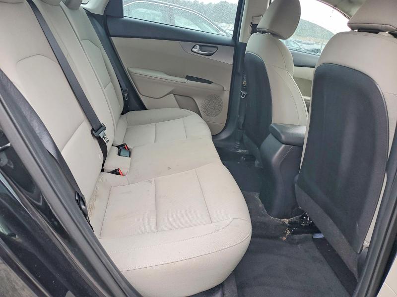 Photo 10 from auction – 2021 KIA FORTE with VIN 3KPF24AD0ME389829