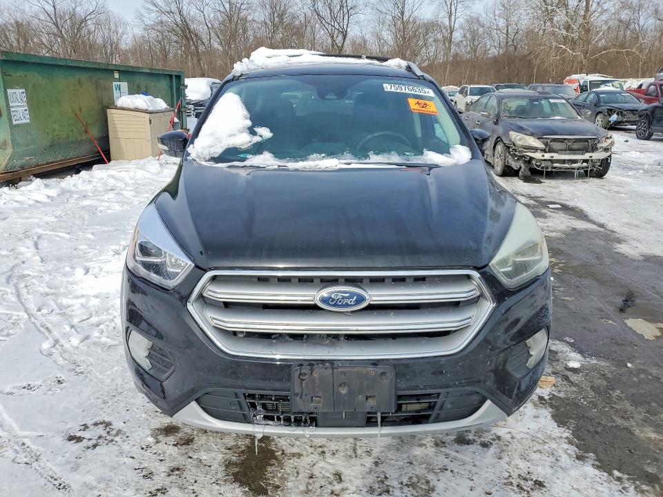 Photo 5 from auction – 2017 FORD ESCAPE with VIN 1FMCU9JD4HUA31906