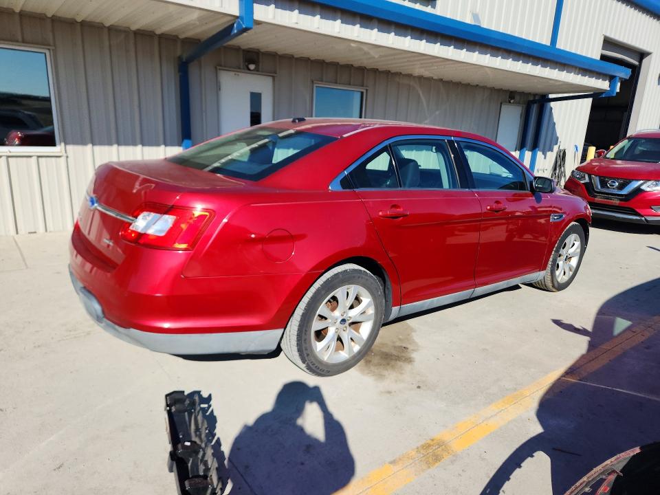 Photo 3 from auction – 2011 FORD TAURUS SEL with VIN 1FAHP2EW3BG166892