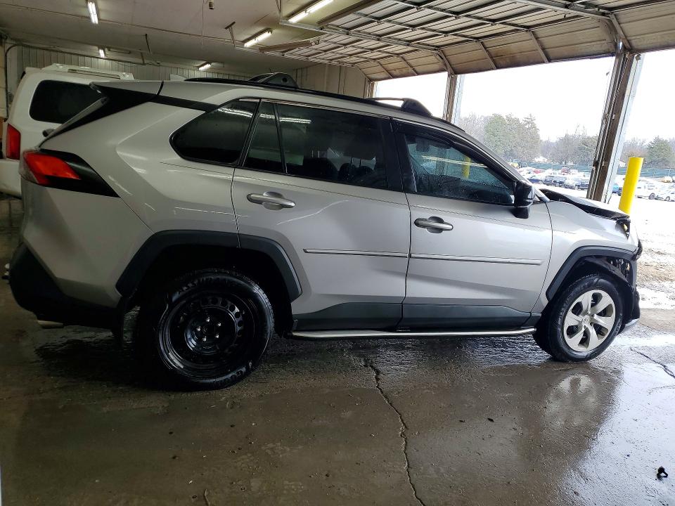 Photo 3 from auction – 2020 TOYOTA RAV4 with VIN 2T3H1RFV7LC079336