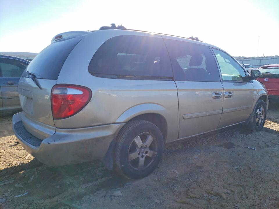Photo 3 from auction – 2005 DODGE GRAND CARAVAN with VIN 2D4GP44L05R221037
