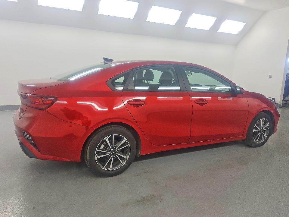 Photo 3 from auction – 2023 KIA FORTE with VIN 3KPF24AD0PE565783