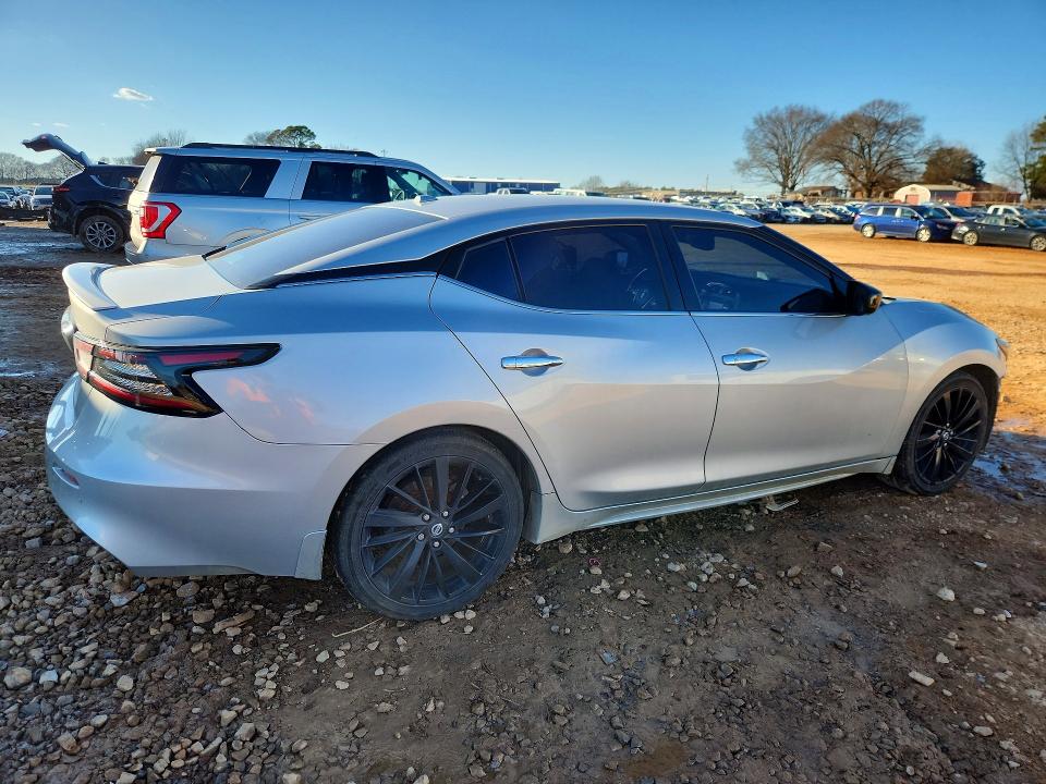 Photo 3 from auction – 2018 NISSAN MAXIMA with VIN 1N4AA6AP9JC409507