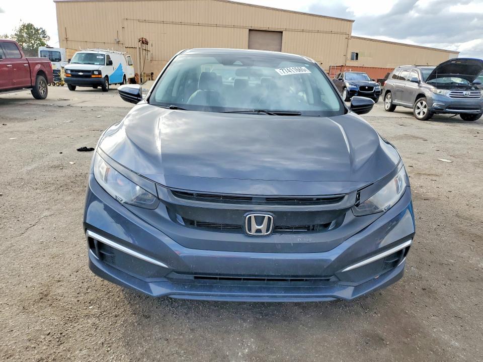 Photo 5 from auction – 2019 HONDA CIVIC with VIN 19XFC2F64KE014860