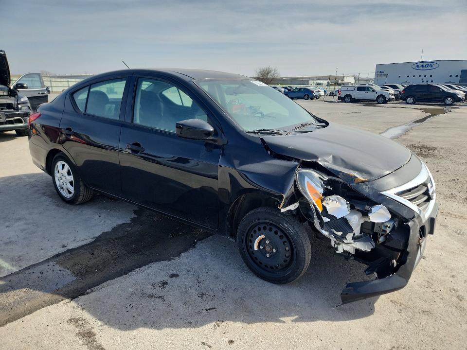Zdjęcie 4 z aukcji – 2017 NISSAN VERSA z VIN 3N1CN7AP8HL879025